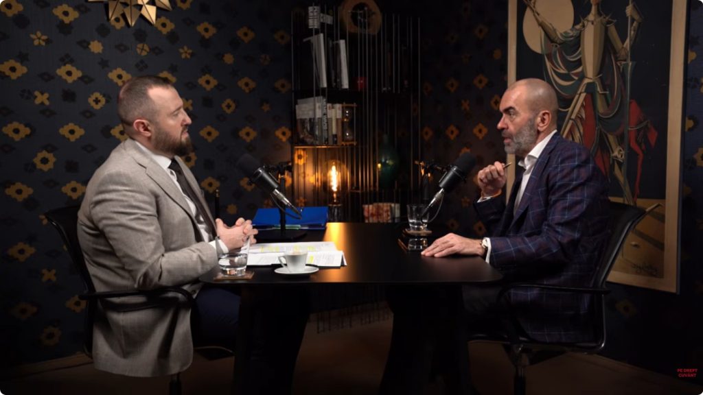 Șeful DNA, Marius Voineag, face dezvăluiri despre prescripție: „Este sancțiune pentru pasivitatea statului” Într-un demers aproape inedit pentru o figură de vânzător din sistemul judiciar, Marius Voineag, procurorul-șef al Direcției Naționale Anticorupție, a acceptat first-person să participe la un podcast realizat de avocatul Florentin Tuca