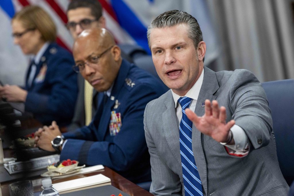 Secretarul american al apărării, Pete Hegseth, nu va participa la întâlnirea anuală a miniștrilor apărării din statele NATO, programată pentru luna viitoare la Bruxelles, într-o decizie ce surprinde unele analize ale experților în domeniu