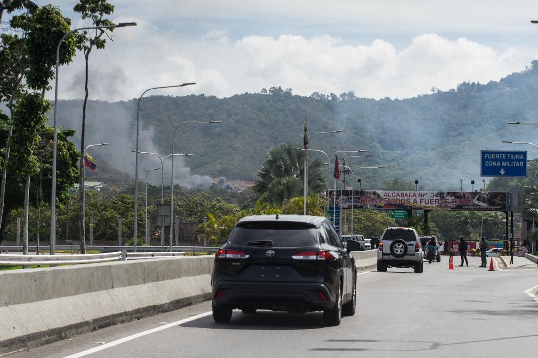 Venezuela sub șoc: zvonuri despre capturarea lui Nicolás Maduro provoacă panică și clandestinitate Într-un moment de incertitudine extremă și anxietate generalizată, populația Venezuelei s-a trezit cu o veste care părea, până de curând, improbabilă: posibilitatea ca președintele Nicolás Maduro să fi fost capturat și îndepărtat de pe scena politică