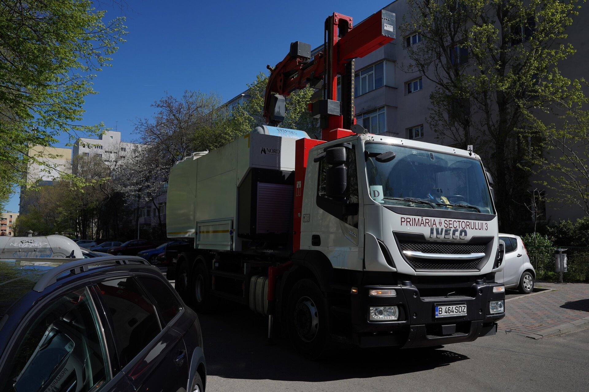 Sectorul 3 din București face pași importanți spre un mediu mai curat printr-un nou program de colectare selectivă a deșeurilor, susținut de primărie