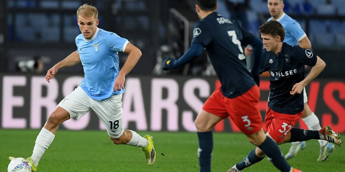 ss-lazio-v-genoa-cfc-serie-a-4.jpg - JurnalUrban