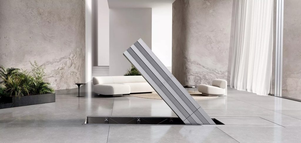 Televizoarele de lux nu mai sunt doar simple accesorii pe perete, ci adevărate opere de artă tehnologică, menite să impresioneze și să integreze designul în arhitectură