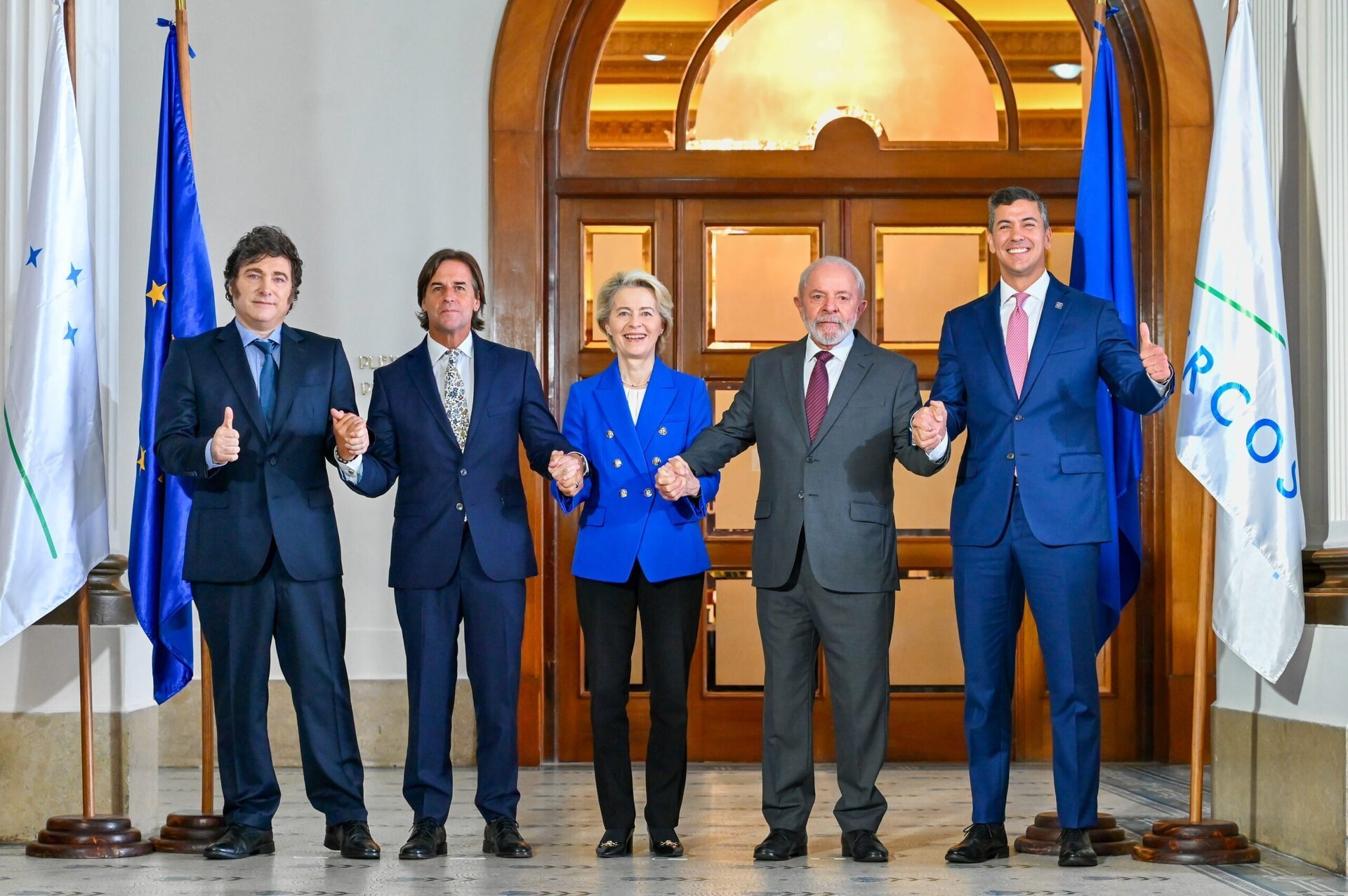 Uniunea Europeană pregătește semnarea celui mai amplu acord comercial din istorie, vizând crearea unei zone economice de amploare cu Mercosur, blocul economic format din Brazilia, Argentina, Paraguay și Uruguay