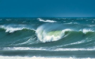 valuri-furtuna-uragan-ciclon-ocean.jpg - JurnalUrban