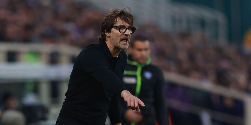 Fiorentina și Cremonese, pregătiri intense pentru confruntarea din Serie A Fiorentina și Cremonese se pregătesc de o confruntare palpitantă în cadrul campionatului italian de fotbal, Serie A