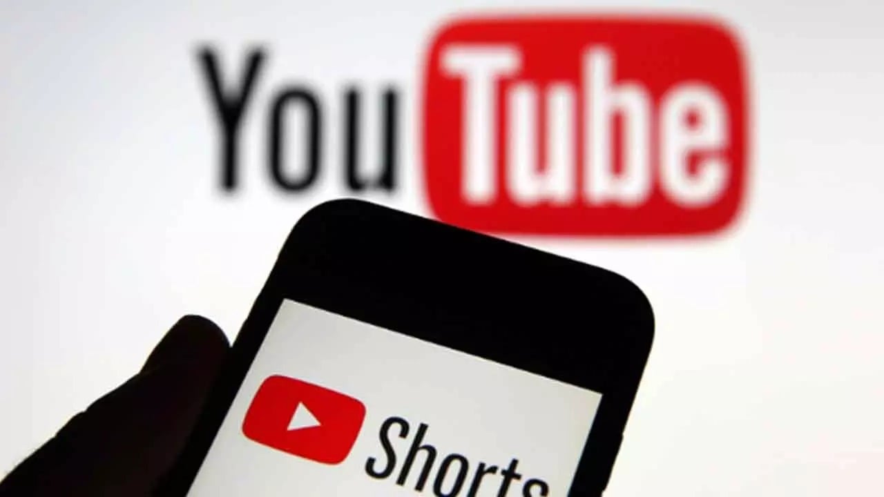 YouTube face un pas important în modul în care ne ajută să găsim conținutul relevant, introducând un filtru care permite excluderea Shorts din rezultatele de căutare