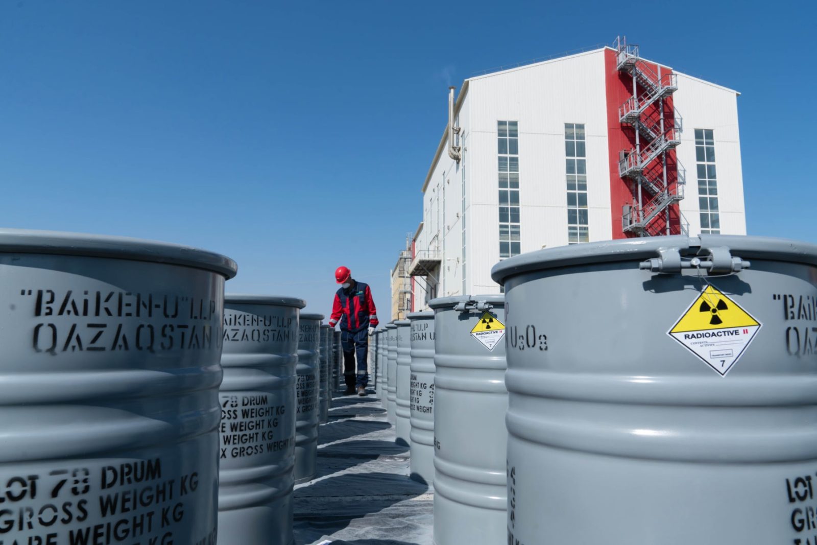 Iranul ar putea renunța temporar la amplificarea programului său nuclear, dacă Occidentul ridică toate sancțiunile economice și diplomatice impuse în ultimele decenii