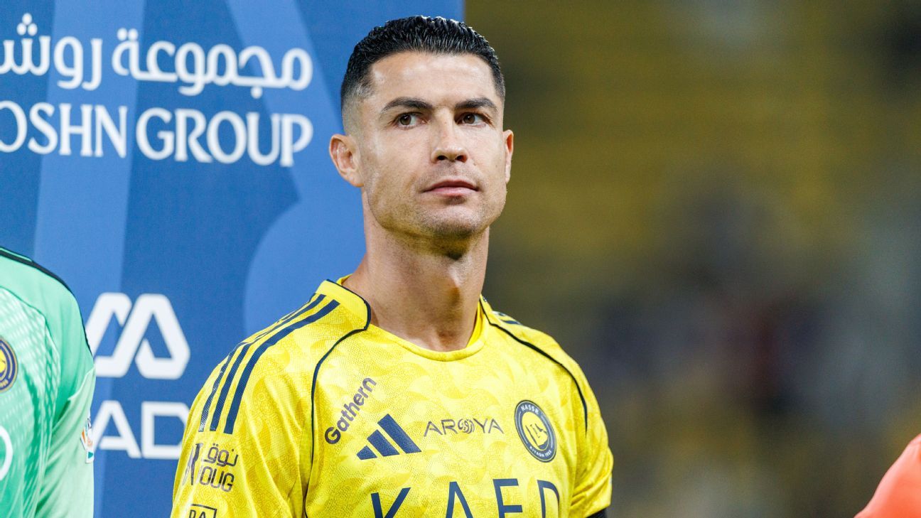 Cristiano Ronaldo continuă boycottul la Al Nassr Cristiano Ronaldo rămâne ferm pe poziții, refuzând să participe la un al doilea meci în cadrul ligii saudite, din cauza lipsei unor garanții clare privind schimbările de management la clubul Al Nassr, administrat de Fondul Public de Investiții din Arabia Saudită (PIF)