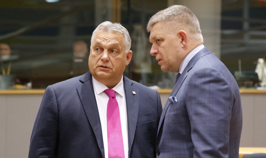 Noul acord de coaliție olandez va restricționa finanțarea și drepturile de vot ale țărilor eurosceptice în Uniunea Europeană Unele dintre cele mai persistente dileme ale Uniunii Europene prind contur din nou în contextul formatului politic din Olanda, unde negocierile pentru formarea unui nou guvern minoritar au adus în prim-plan un plan contestat în rândul unor state cu poziții eurosceptice