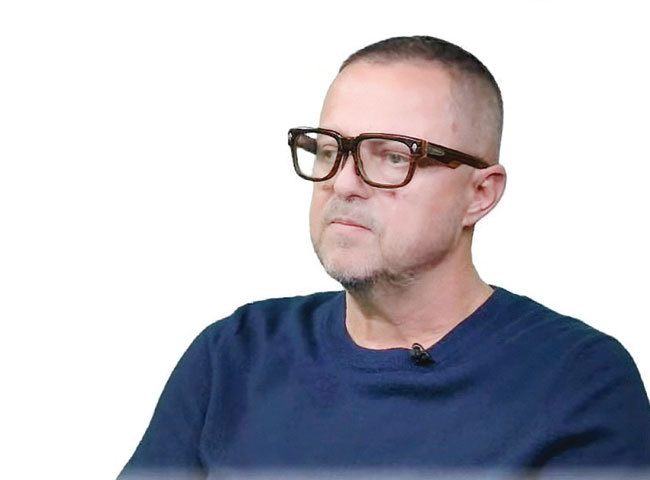 4-sacha-dragic-tfz2.jpg - JurnalUrban