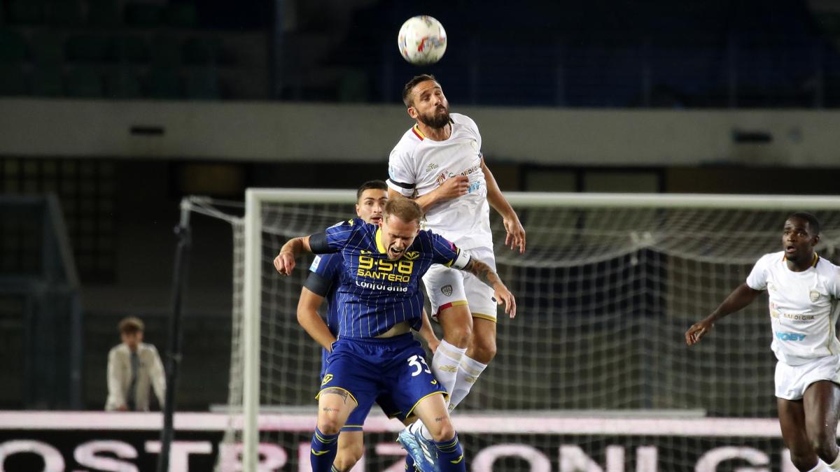 Cagliari și Lecce, duelul pasiunii în Seria A Cagliari și Lecce se pregătesc pentru o confruntare electrizantă în cadrul posticipului etapei cu numărul 25 din Serie A, programat să aibă loc la ora 20:45 pe stadionul Unipol Domus