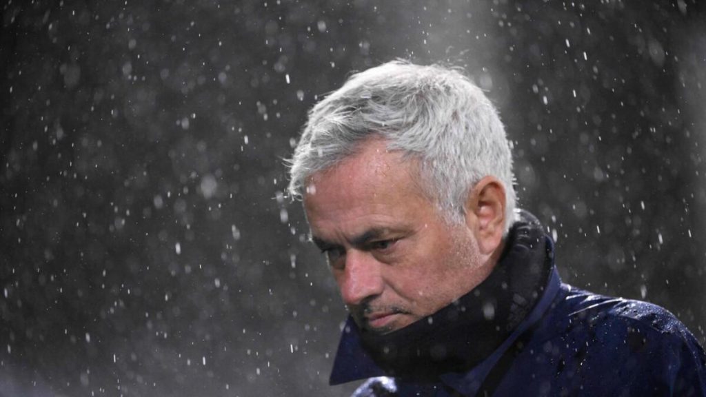 Santa Clara și Benfica se înfruntă: echipele de start anunțate!