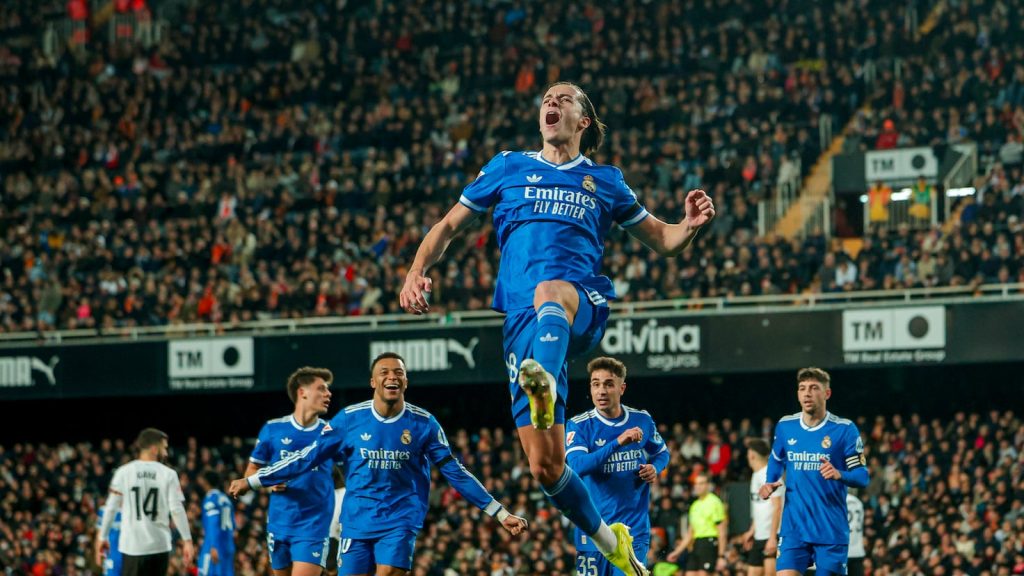 Real Madrid revine spectaculos și rămâne în cursa titlului!