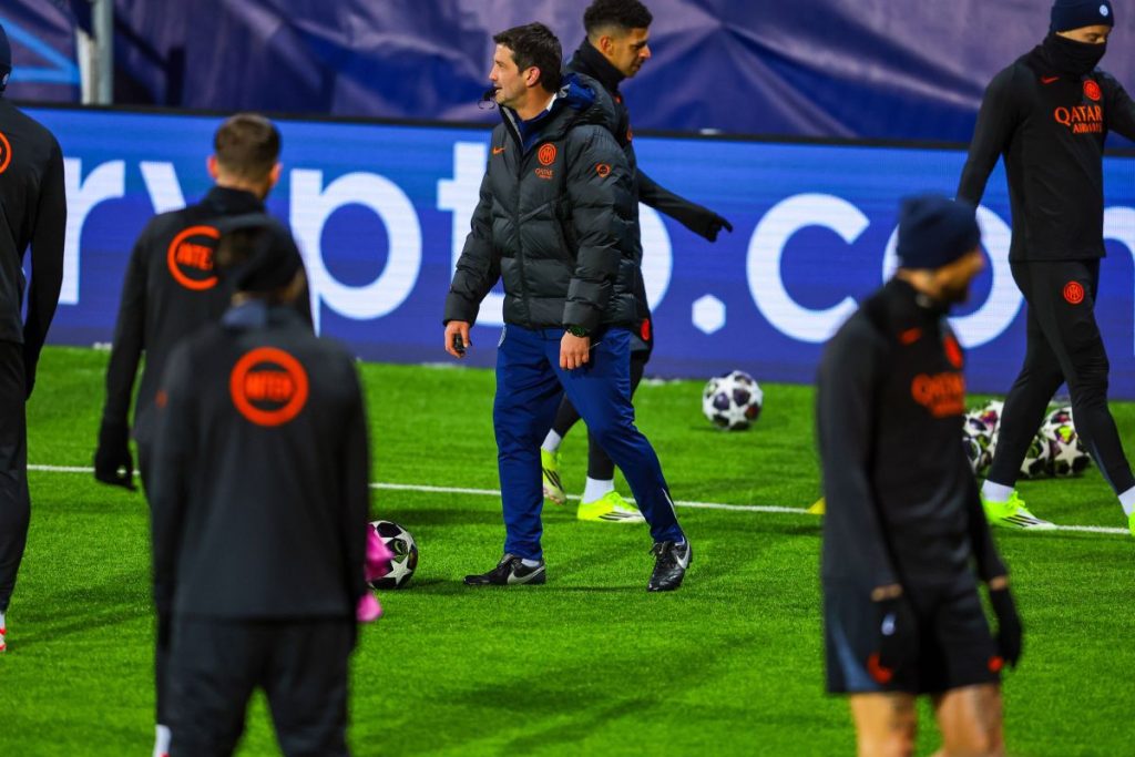 Teama de accidentări înainte de meciul cu Bodo/Glimt: Inter cere garanții la UEFA Cristi Chivu se confruntă cu o situație delicată înaintea partidei dintre Inter și Bodo/Glimt din play-off-ul UEFA Champions League, programată pentru această seară pe stadionul „Aspmyra” din Bodo