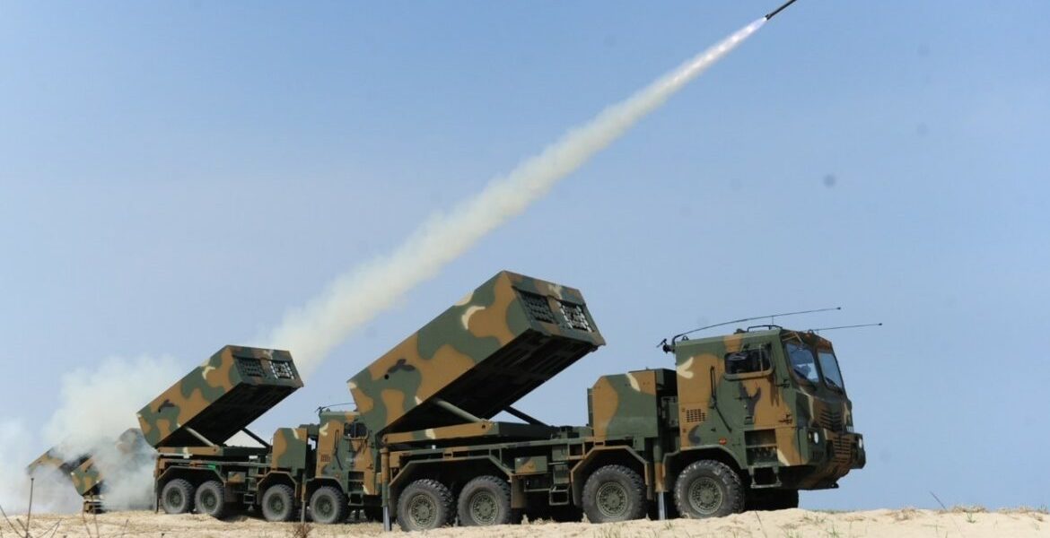 After-tanks-and-light-fighter-Poland-buying-South-Korean-Chunmoo-MLRS-1170x610-1.jpg - JurnalUrban
