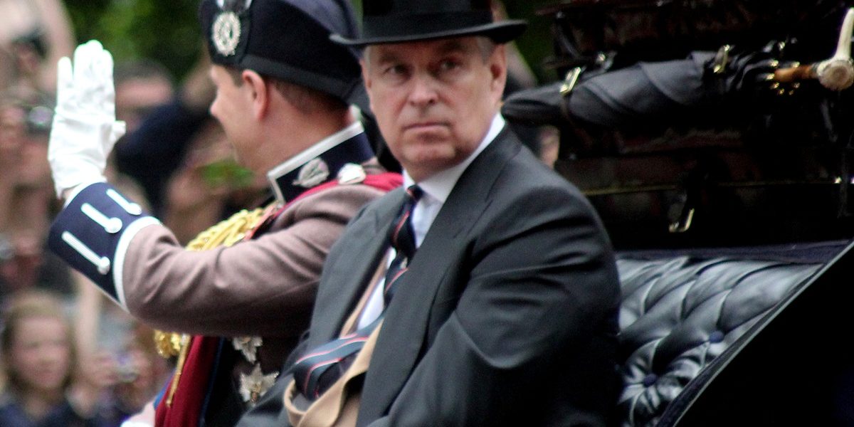 Arthur-C-James-Dreamstime.jpg - JurnalUrban