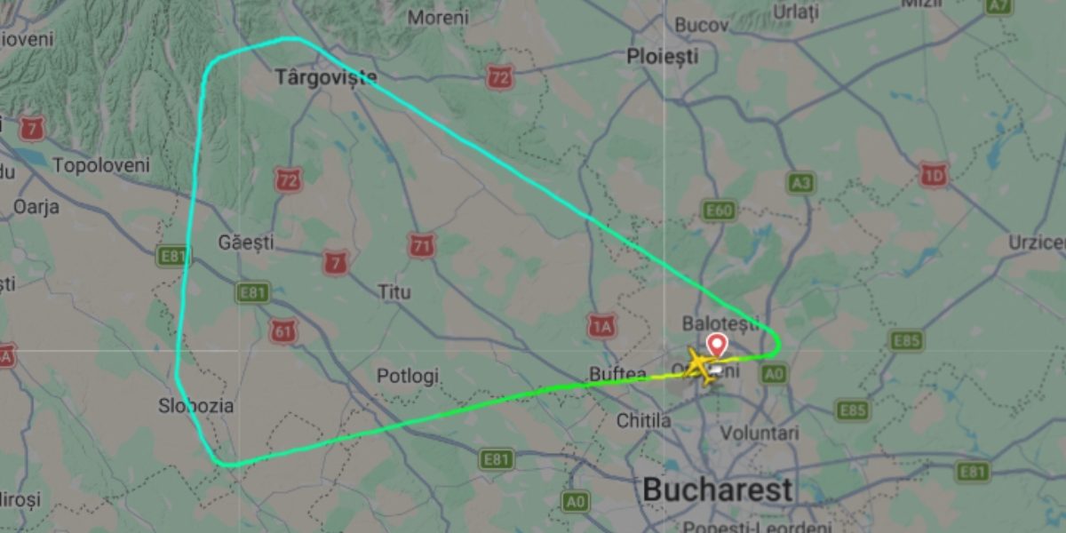 Avion-intors-la-Otopeni.jpg - JurnalUrban