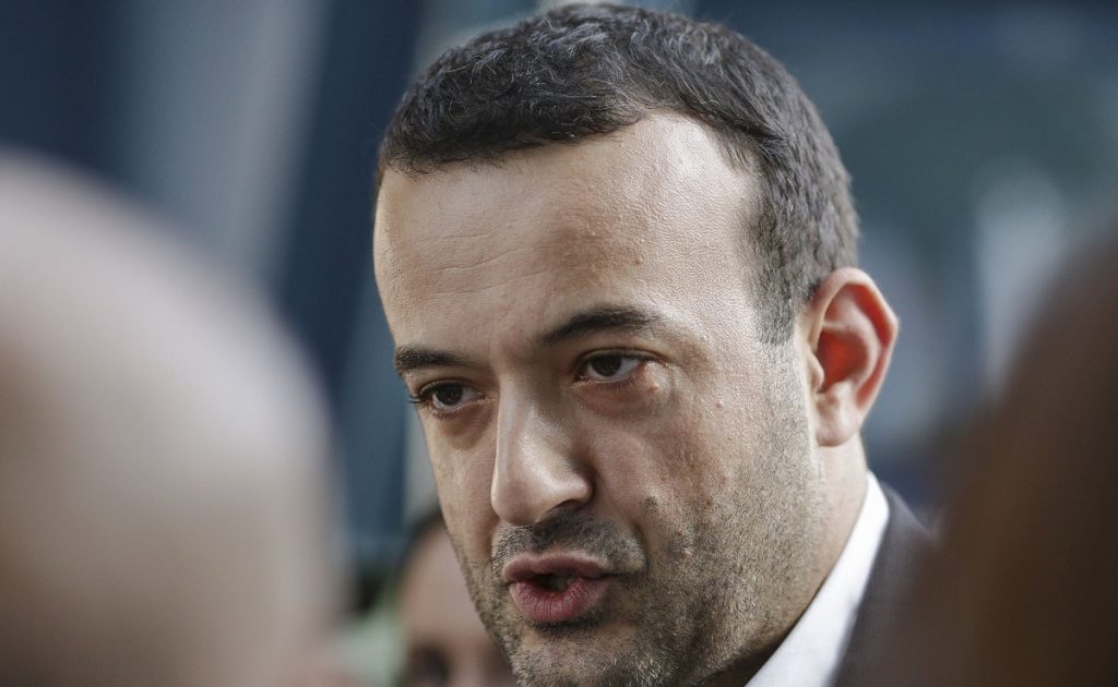 Controversatul judecător Bogdan Mateescu, candidat pentru șefia Curții de Apel Pitești, după decizia CSM Consiliul Superior al Magistraturii (CSM) a decis recent că judecătorul Bogdan Mateescu poate avansa în cursa pentru funcția de președinte al Curții de Apel Pitești, în contextul organizării unui concurs pentru ocuparea unor poziții de conducere în întreaga țară