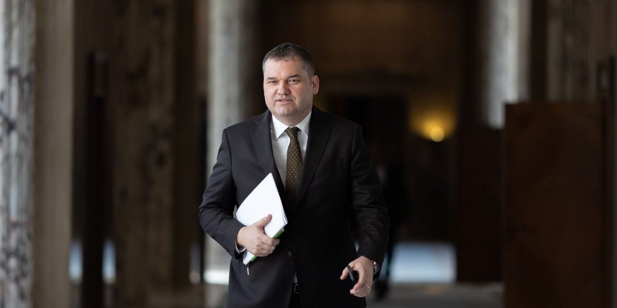 Cseke Attila: OUG promovează rotația în funcții de conducere publice - JurnalUrban