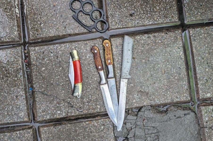 Cutite-arme-albe.jpeg - JurnalUrban