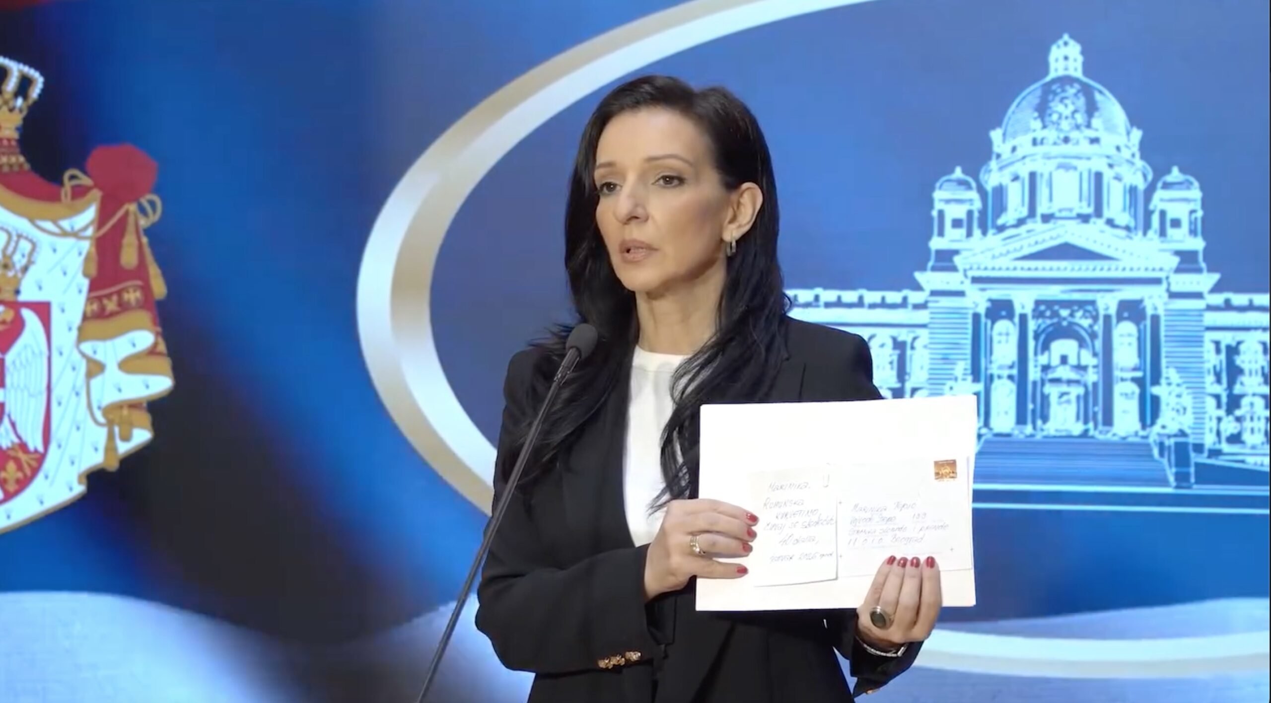 Deputata sârbă Marinika Tepic, de origine română, primește amenințări cu moartea din partea unor indivizi necunoscuți, o situație ce revine în centrul atenției politice din Serbia