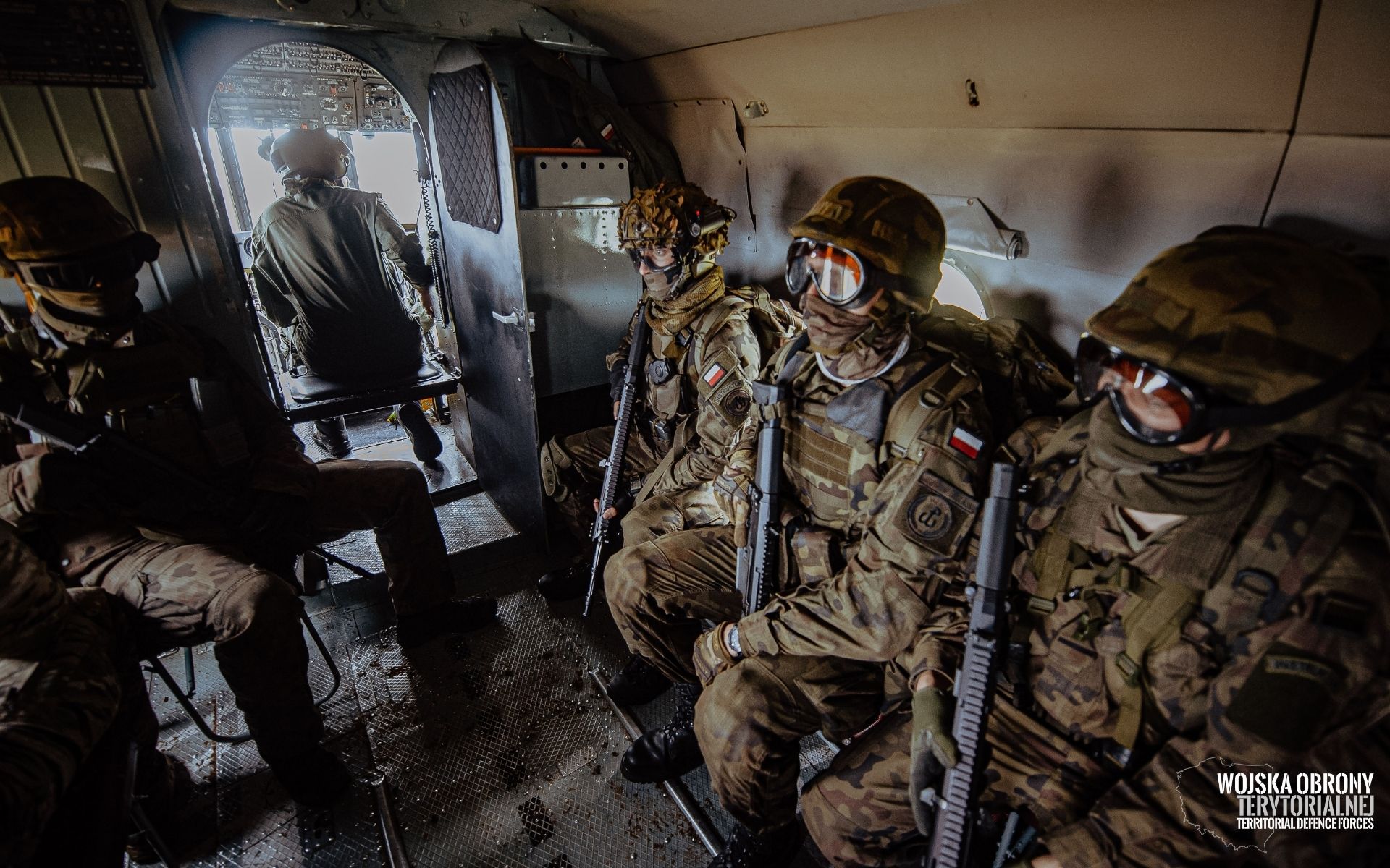 Polonia intenționează să sporească semnificativ capacitatea sa militară în fața tensiunilor crescânde din regiune, prin crearea unui corp special de rezervă cu nivel înalt de disponibilitate