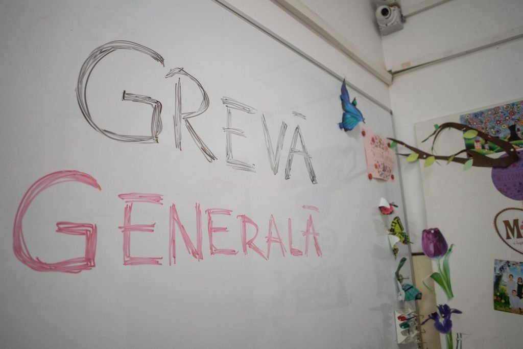 Trei sferturi dintre profesorii chestionați vor participa la grevă, arată Sindicatul „Spiru Haret”