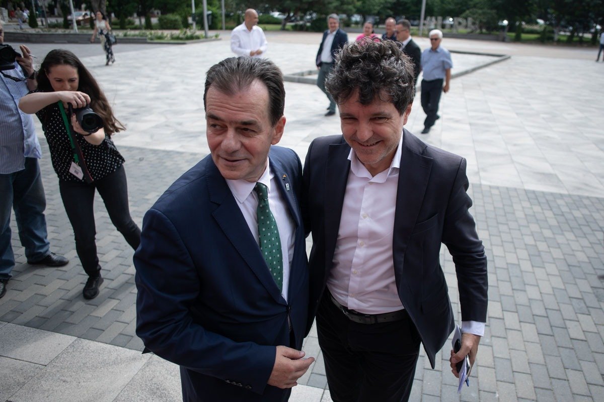Ludovic Orban critică durază în funcționarea SRI și solicită acțiuni ferme din partea Primăriei Capitalei Președintele partidului Forța Dreptei, Ludovic Orban, a lansat un atac directly pe tema statului de funcționare al Serviciului Român de Informații, acuzând că în România, de aproape doi ani și jumătate, SRI operează fără o conducere clară și legitimă