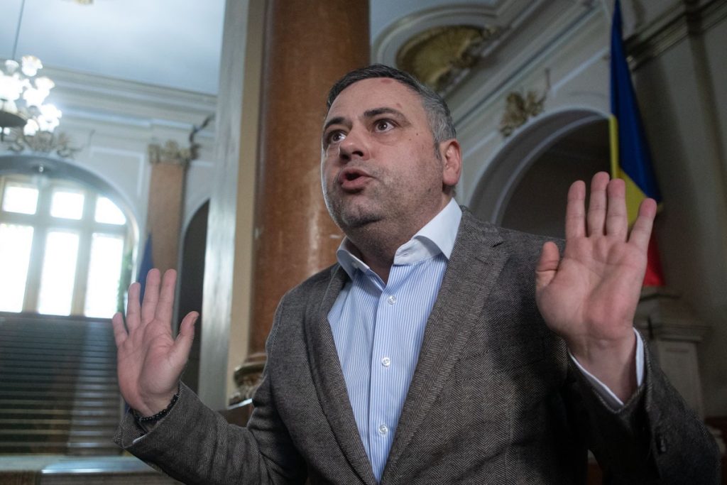 Ministrul Agriculturii refuză reducerea de 10% a fondurilor de salarii, ordonanța fiind retrimisă nedatată către Dezvoltare