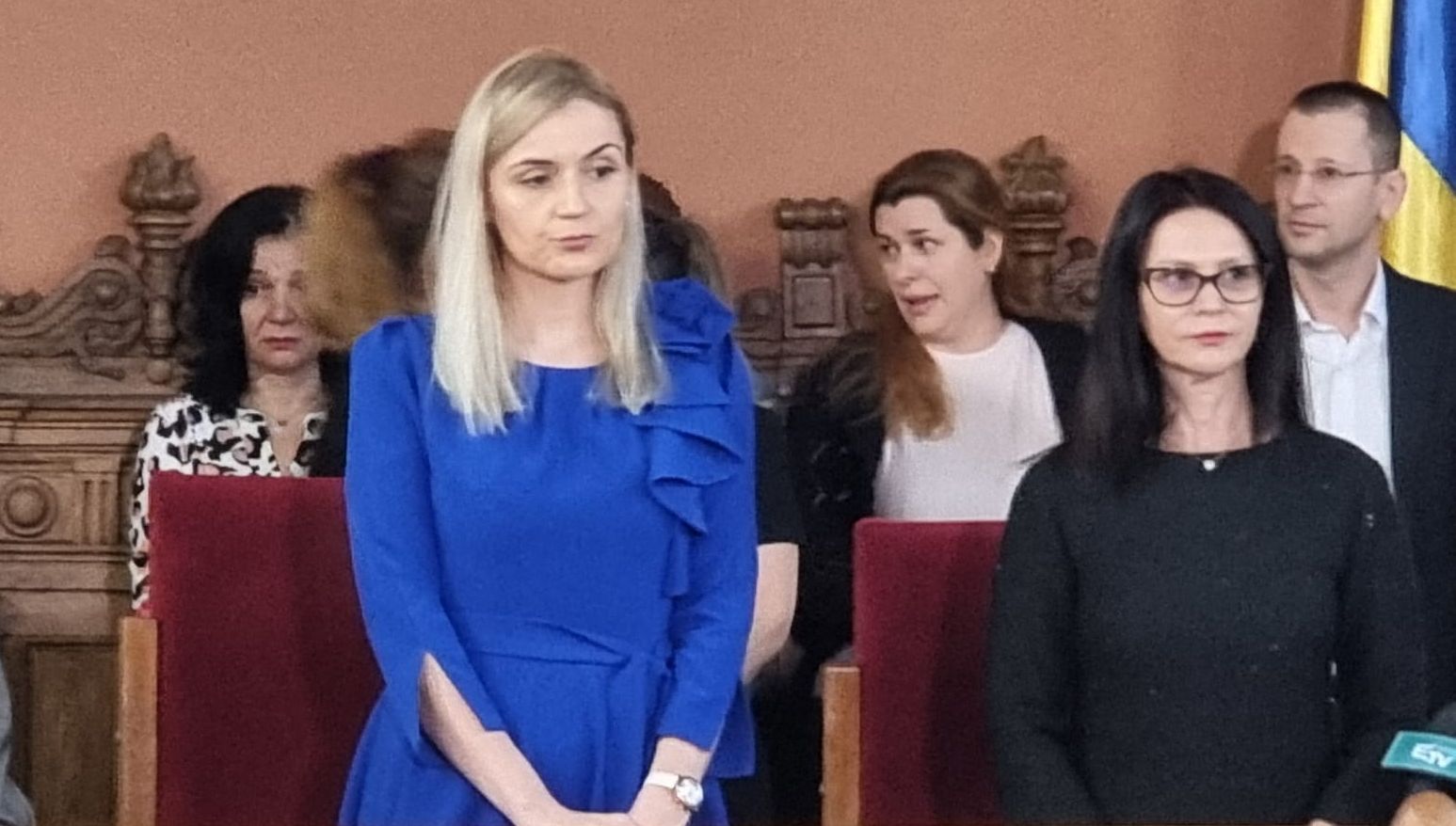 Judecătoarea Ionela Tudor, un nume cunoscut în lumea justiției din România, a avut de suferit într-un mod neașteptat din cauza unei simple, dar fatale, neglijențe verbale