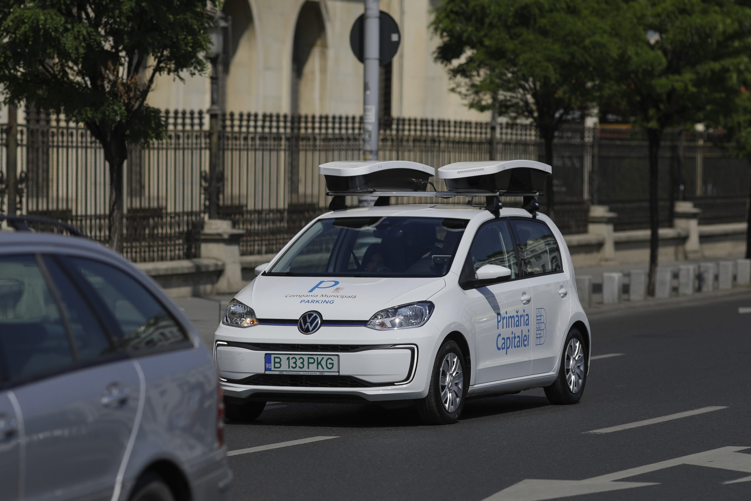 Bucureștiul face pași decisivi spre modernizare și digitalizare în domeniul parcărilor, anunțând o schimbare semnificativă în modul de administrare a plăților pentru locurile de parcare