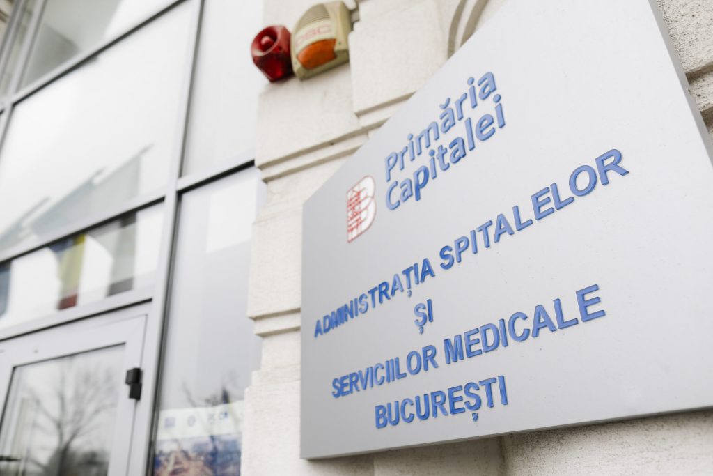 Bucureștiul organizează cursuri gratuite pentru părinți despre prim ajutor și răspuns în situații de urgență la copii Administrația Spitalelor și Serviciilor Medicale București (ASSMB) continuă seria de inițiative dedicate formării părinților, anunțând un nou workshop despre intervenția rapidă în situații de urgență la nou-născuți și sugari