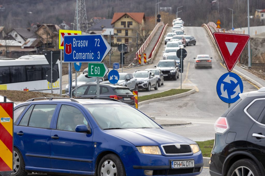 Restricții temporare de circulație pe DN1 în zilele de 6 și 7 februarie, impuse de CNAIR pentru demontarea sistemelor de monitorizare din Pasajul Băneasa Traficul pe DN1, una dintre cele mai aglomerate arterii rutiere din Capitală și zona metropolitană, va fi temporar restricționat în nopțile de 6 și 7 februarie, în intervalul orar 23:00 – 04:00