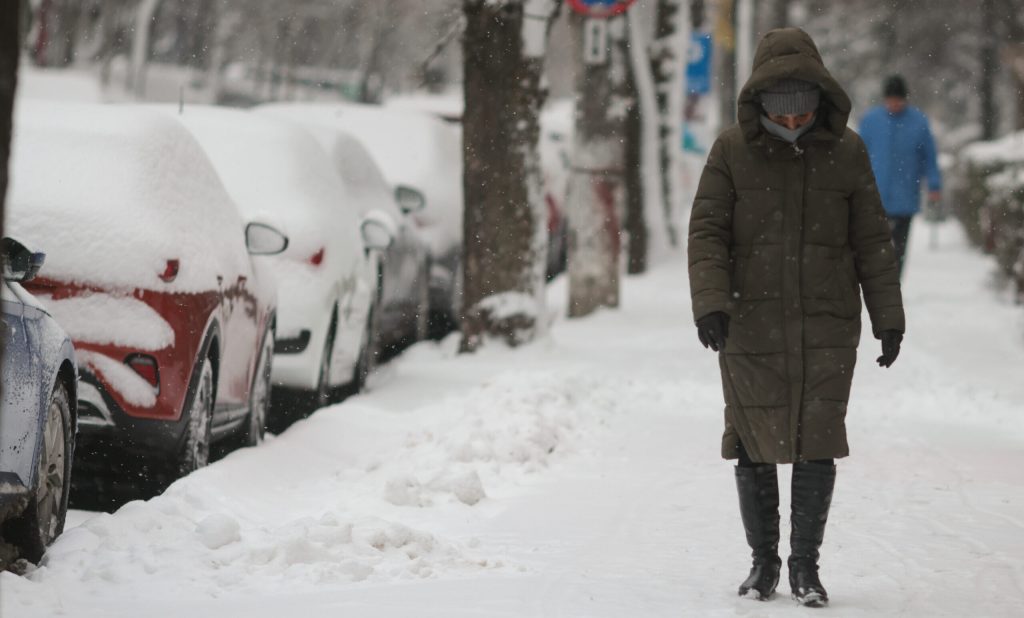 Bucureștiul se pregătește pentru o săptămână dificilă din punct de vedere meteorologic, cu precipitații abundente și temperaturi negative care revin în peisaj