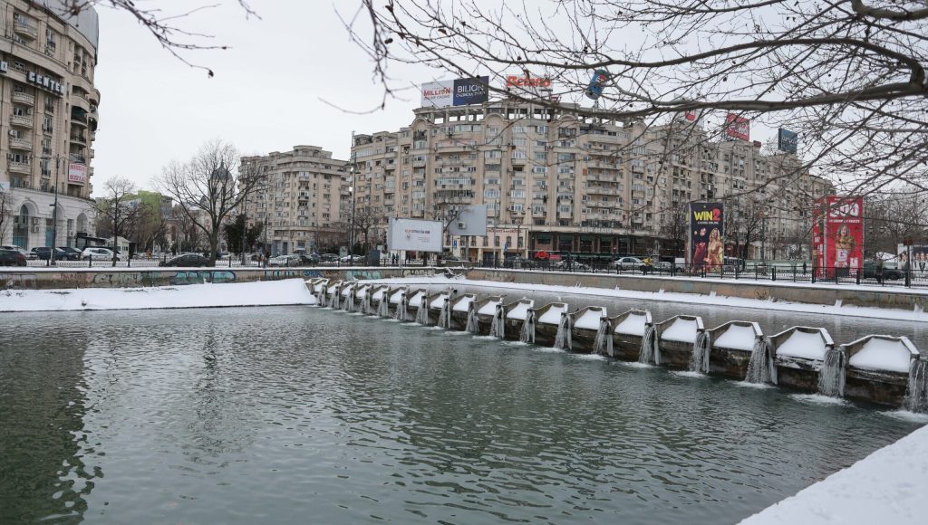 Vremea se schimbă radical în București, aducând o perioadă de răcire bruscă urmată de un profil mai temperat, conform prognozei meteo actualizate