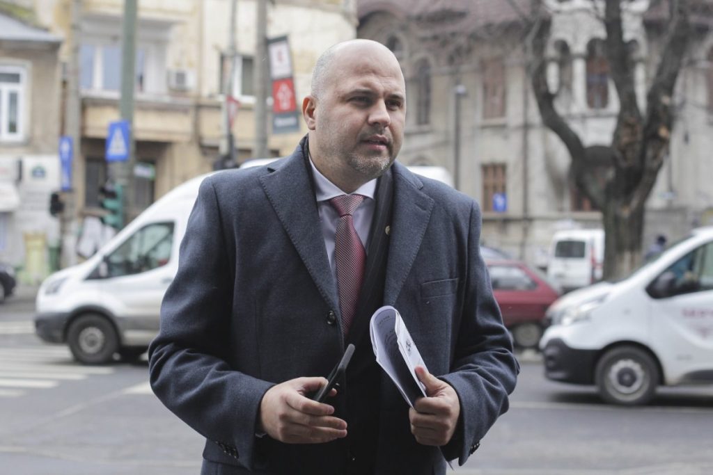 Emanuel Ungureanu avertizează asupra posibilității ca Voineag să răsplătească pe Ciolacu, închizând dosarele Nordis, Bodog și Tudorache