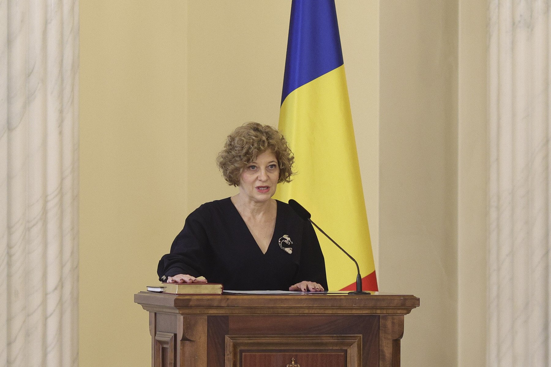 Noi reguli stricte pentru companiile de stat aflate în pierdere: Guvernul pregătește măsuri dure pentru restructurare Guvernul face un pas important spre reformarea companiilor de stat, anunțând introducerea unor reguli mult mai severe pentru firmele care nu reușesc să se redreseze din punct de vedere financiar