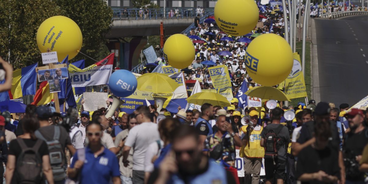 INSTANT_PROTEST_EDUCATIE_SET_2_18_INQUAM_Photos_Octav_Ganea.jpg - JurnalUrban