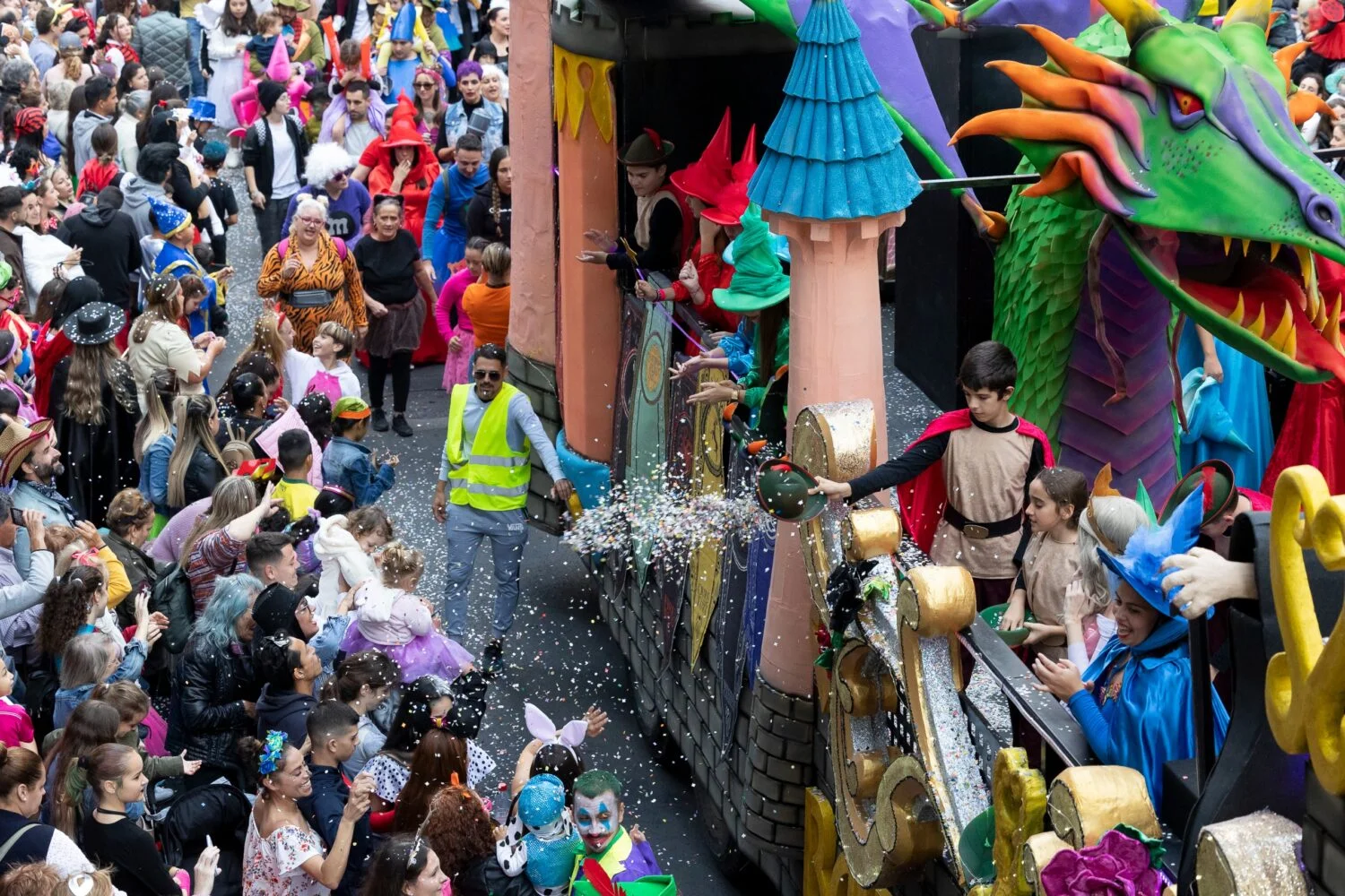 Dispozitiv de trafic amplificat la Cabalgata Infantil: impact major!