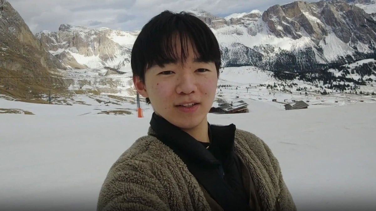 Yuma Kagiyama: O vizită inspirațională în inima artei italiene Patinatorul japonez Yuma Kagiyama, medaliat olimpic la Beijing, a petrecut recent câteva săptămâni în Italia, în căutarea inspirației pentru a-și îmbunătăți stilul artistic