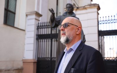 Kelemen-Hunor-bun-scaled-e1768286475843.jpg - JurnalUrban