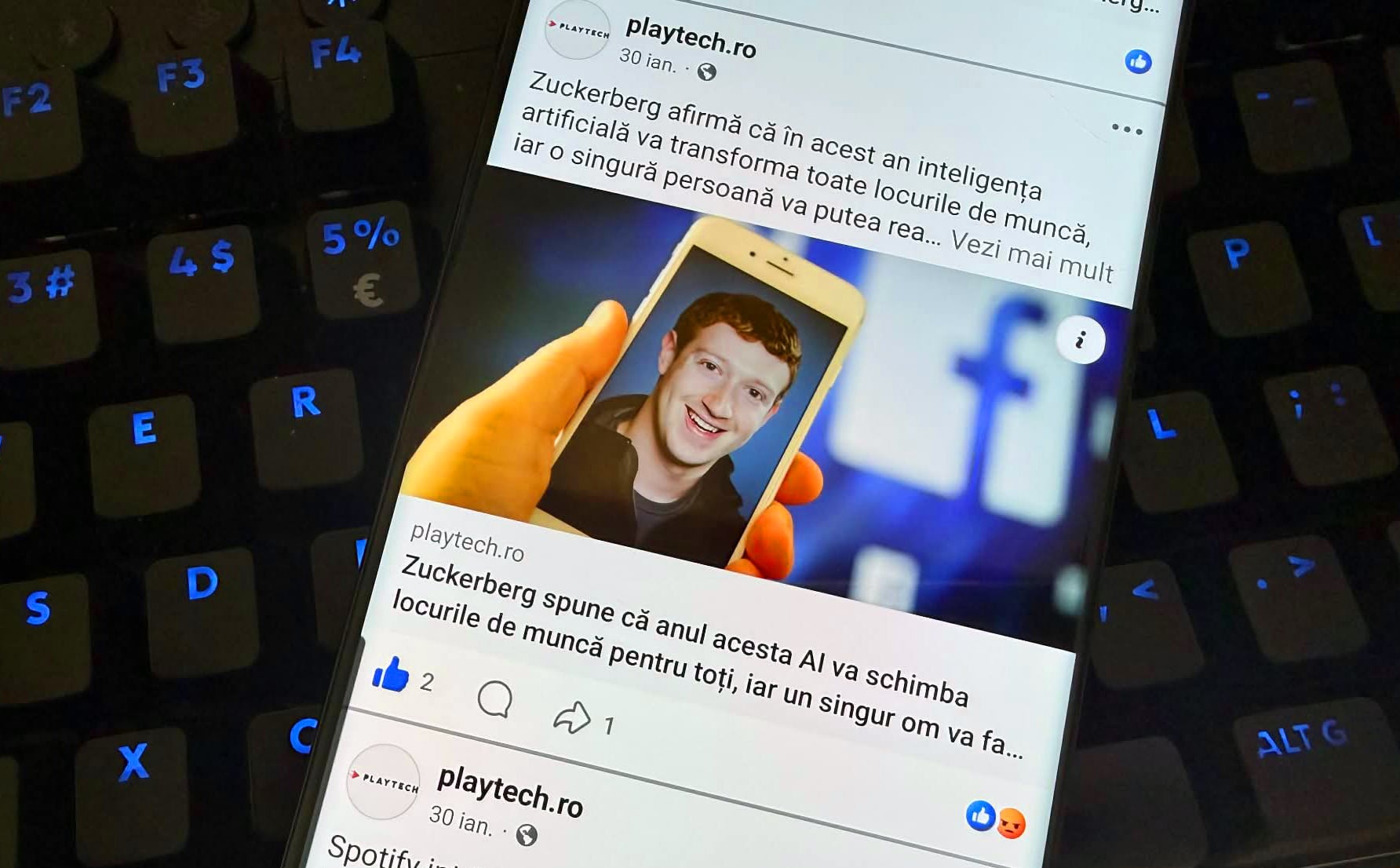 Facebook Anunță Retragerea Plugin-urilor Sociale de pe Website-uri, semn al sfârșitului unei epoci în digital Meta a anunțat oficial că, începând cu 10 februarie 2026, va închide suportul pentru două dintre cele mai folosite plugin-uri sociale ale Facebook pe site-urile externe: butonul Like și integrarea comentariilor