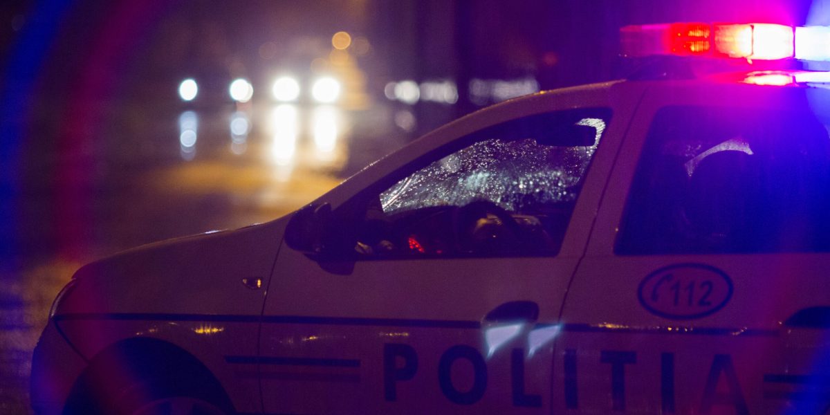 Masina-Politie-noaptea-Inquam-Photos_Cornel_Putan-1-scaled.jpg - JurnalUrban