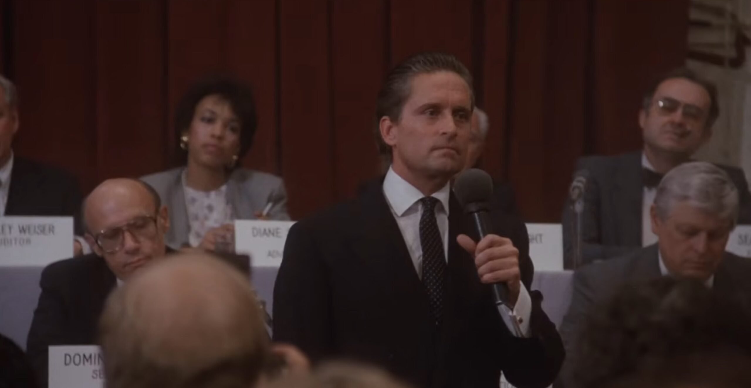 Michael Douglas vorbește despre rănile unei colaborări tensionate cu Oliver Stone: “Mi s-a pus la îndoială integritatea” Festivalul de Film Clasic TCM din New York a fost scena unui moment inedit, adus în lumina reflectoarelor de către unul dintre cei mai emblematici actori ai Hollywood-ului, Michael Douglas