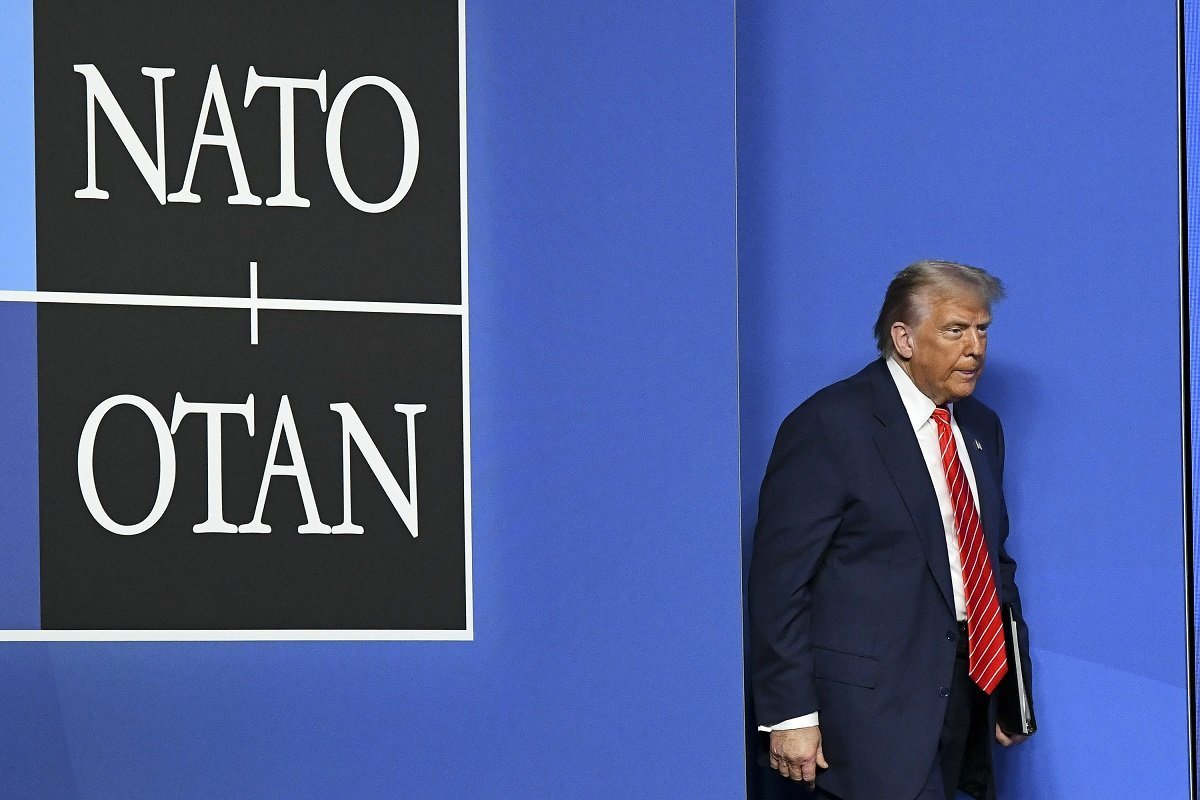 Deviație strategică a NATO: Hollywood-ul american păstrează controlul, în timp ce Europa câștigă independență NATO face încă un pas înapoi în ceea ce privește controlul operațiunilor militare, o evoluție care, dacă privim cu optimism, pare să întărească poziția Europei în cadrul alianței