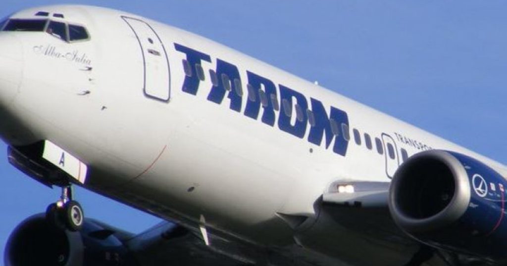 TAROM introduce tariful Light pentru zboruri interne, începând cu 4 februarie TAROM, compania națională de transport aerian, a anunțat astăzi lansarea unui nou tarif pentru zborurile interne, denumit Light, destinat pasagerilor care călătoresc ușor