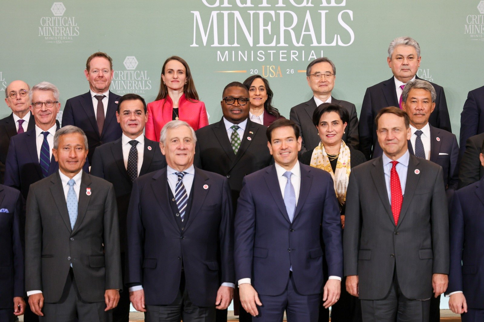 România își asumă rolul de vârf în politica energetică a Uniunii Europene, prin poziția sa de cel mai mare producător de gaze naturale din blocul comunitar