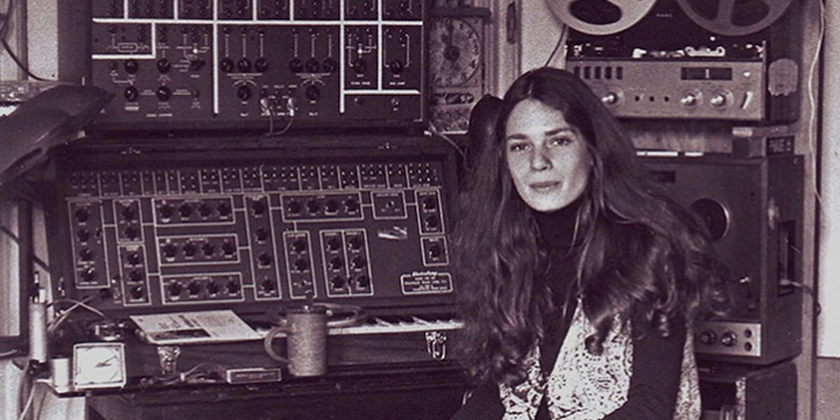 Pioniera-muzicii-electronice-explica-diferenta-dintre-muzica-algoritmica-si-AI.jpg - JurnalUrban