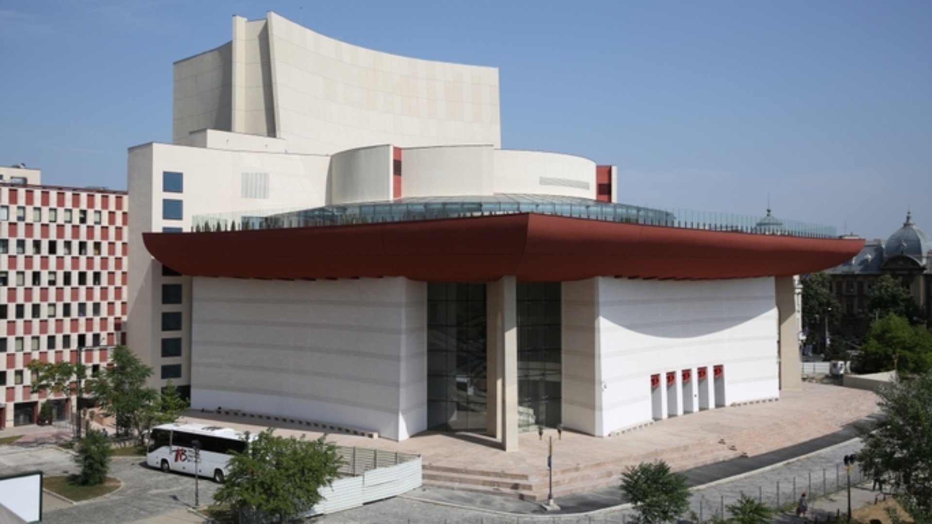 Actorii TNB protestează contra programului zilnic de opt ore, acuzând impactul asupra creativității