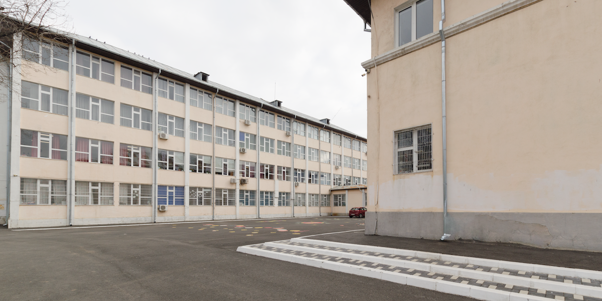 Scoli-Gimnaziale-„Mircea-Santimbreanu.png - JurnalUrban